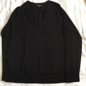 NWOT Banana Republic Merino Wool Black V-Neck Sweater, Size Large
